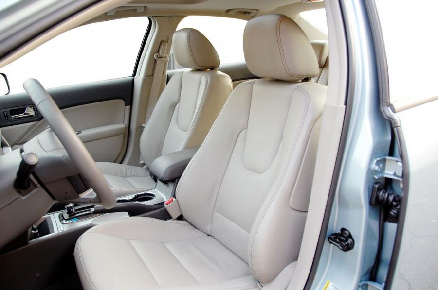  Ford Fusion Hybrid 2010 года  (US) (фото 99 из 111)